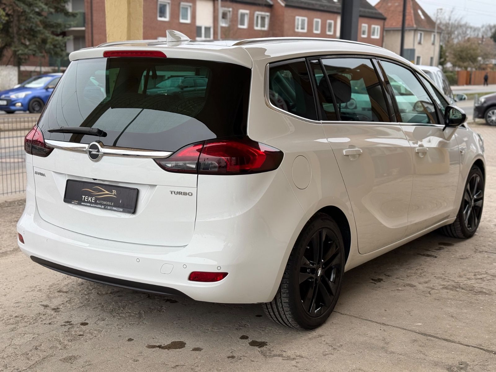 Zafira Tourer Automatik|Kamera|Totwinkel&Spurass