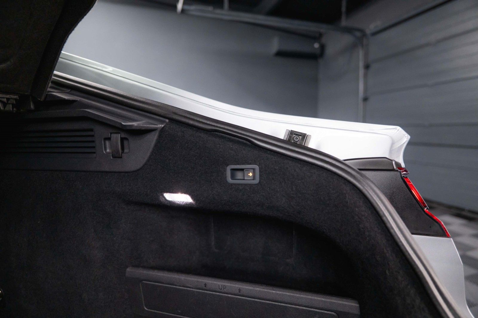 Fahrzeugabbildung Volkswagen Arteon R-Line+ 4Motion | ACC | Massage | LED
