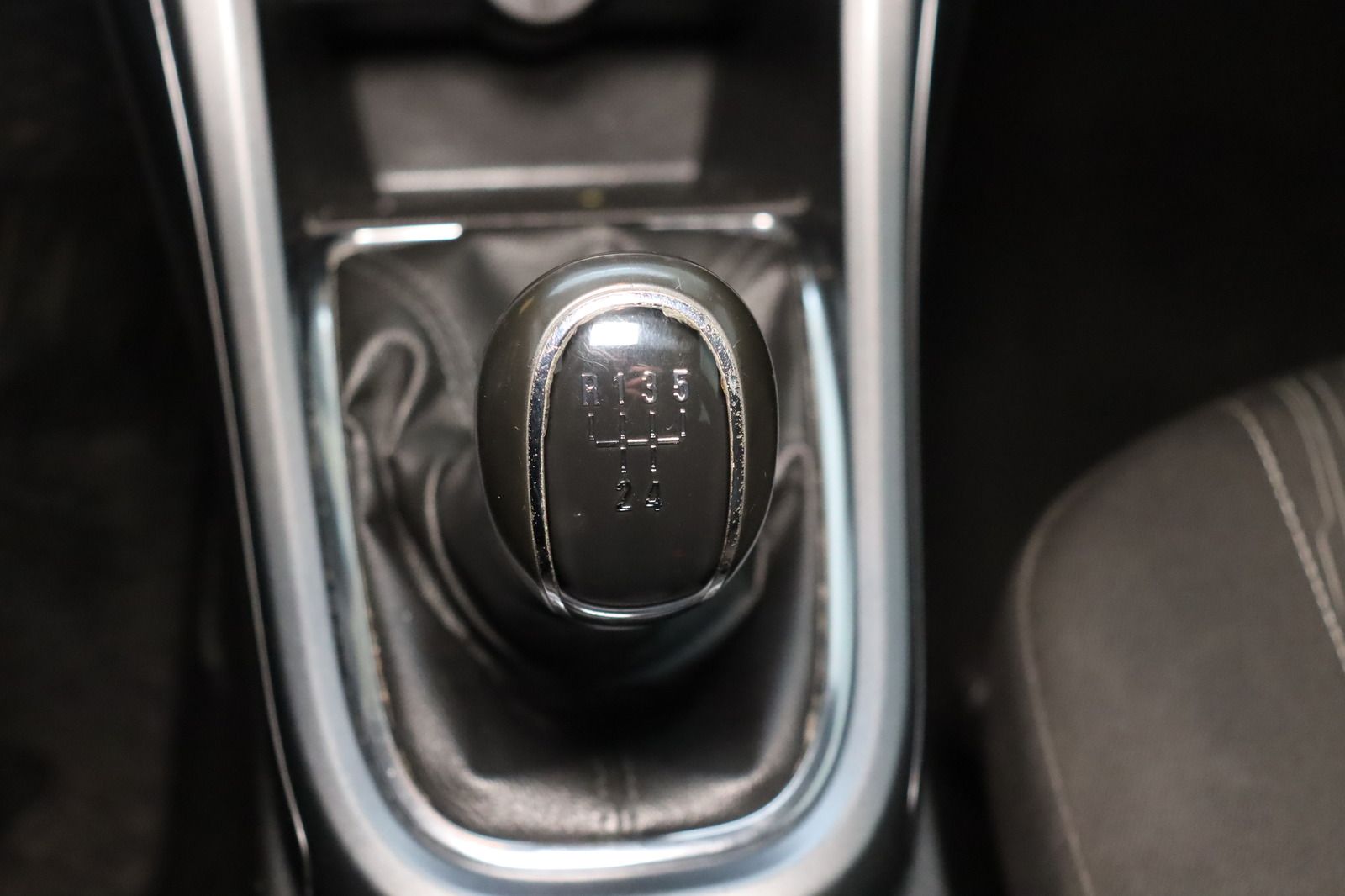 Fahrzeugabbildung Opel Astra Sports Tourer 1.4 ecoFLEX FUN