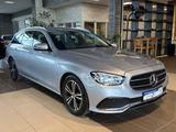 Mercedes-Benz E 220 d*Business*Luftfederung*R.Cam*LED*SHZ* - Mercedes-Benz E 220 aus 2023