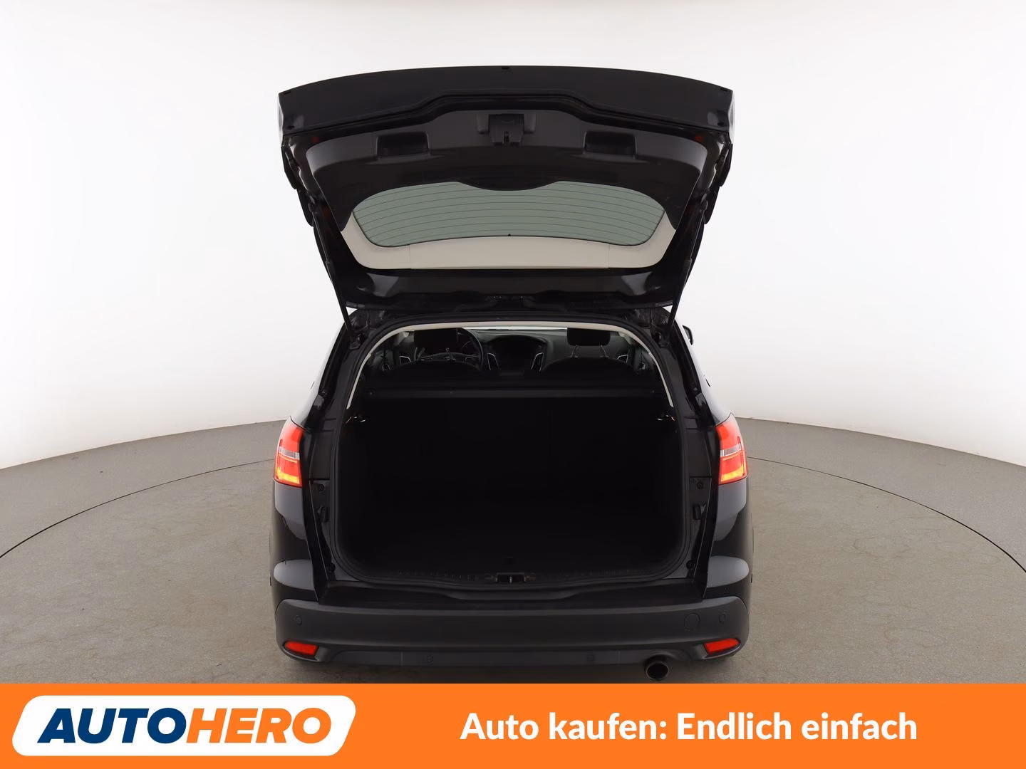 Ford Focus 1.5 EcoBoost Titanium Aut.*TEMPO*PDC*SHZ*