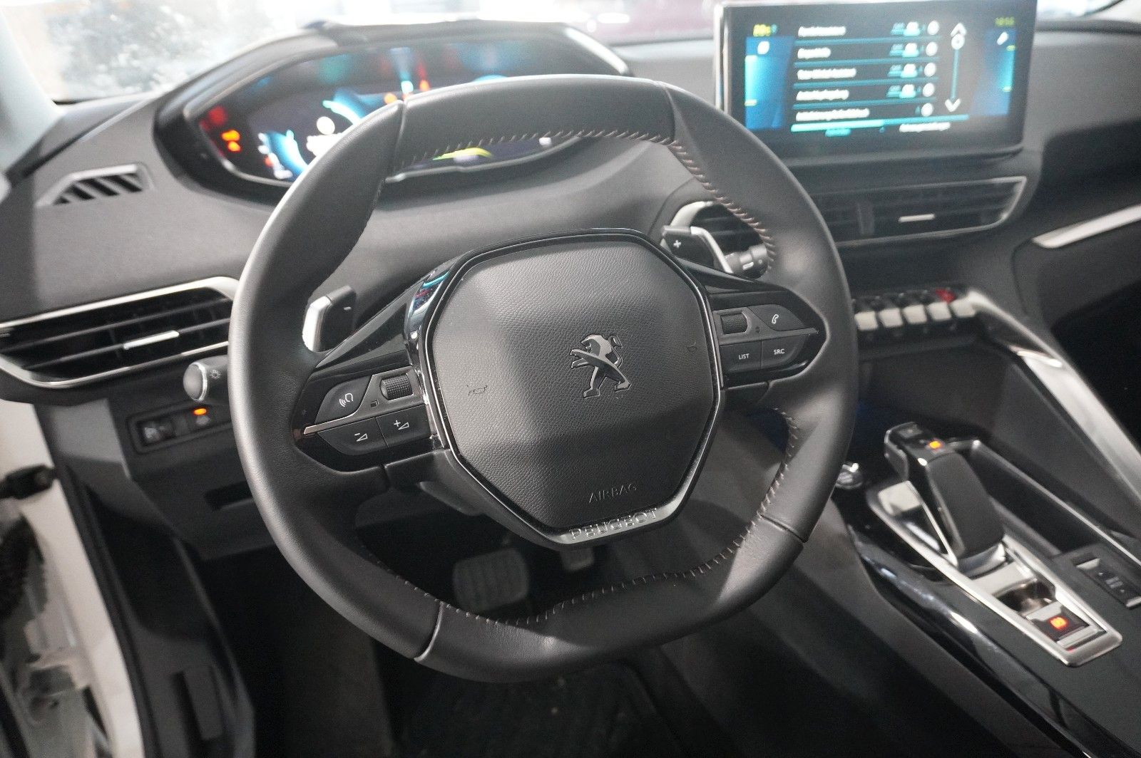 Fahrzeugabbildung Peugeot 3008 Hybrid PHEV ALLURE NAVI/LED/KAMERA/SH/AHK