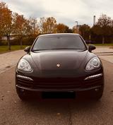 Porsche Cayenne Diesel 3.0 Tiptronic / Leder/AHK - Porsche Gebrauchtwagen in Stuttgart