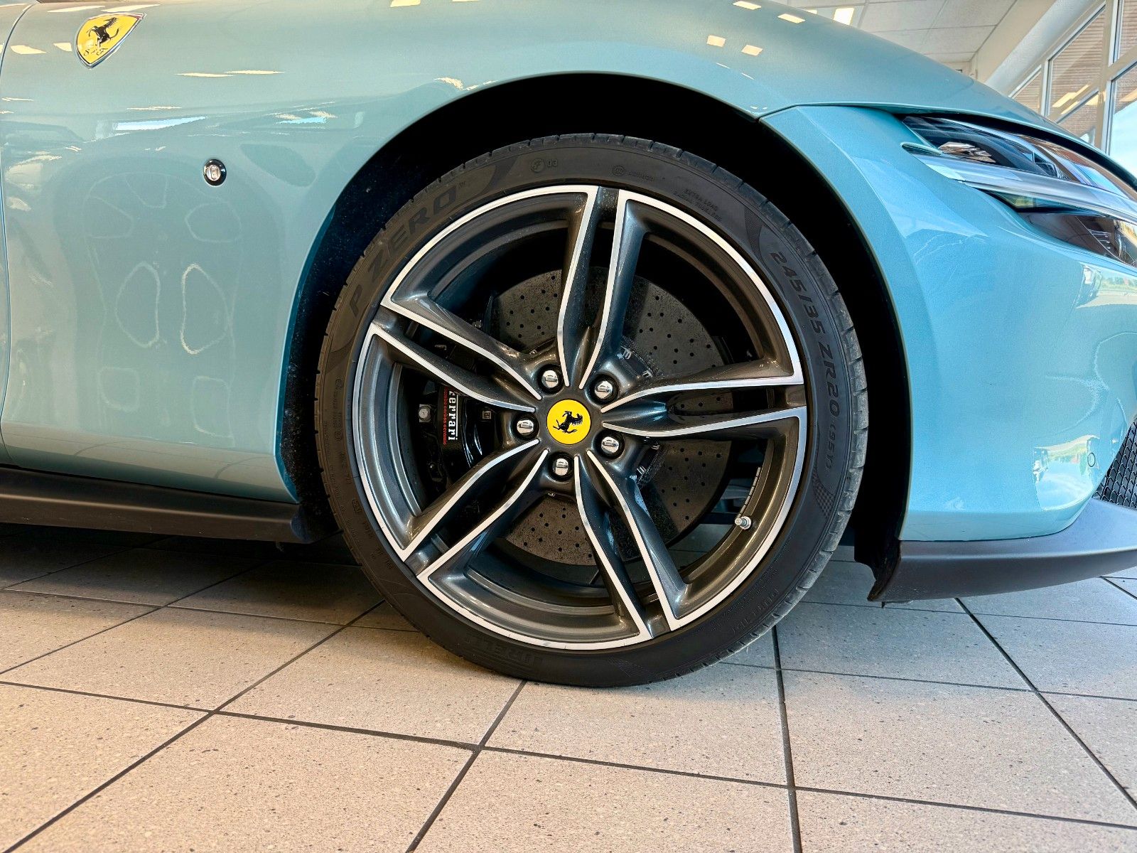 Fahrzeugabbildung Ferrari Roma Spider "SpecialColor"/JBL /Matrix /ACC/PPF