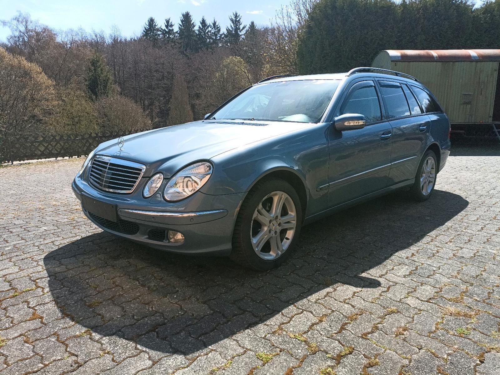 Mercedes-Benz E500, 2004