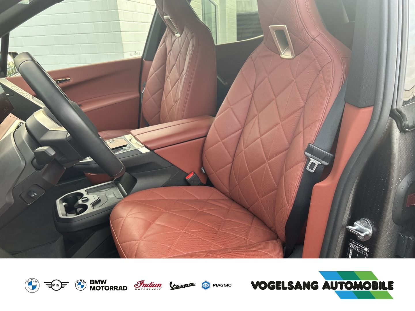 Fahrzeugabbildung BMW iX xDrive 50,Sport,Laserlicht,PanoSkyLounge,Head
