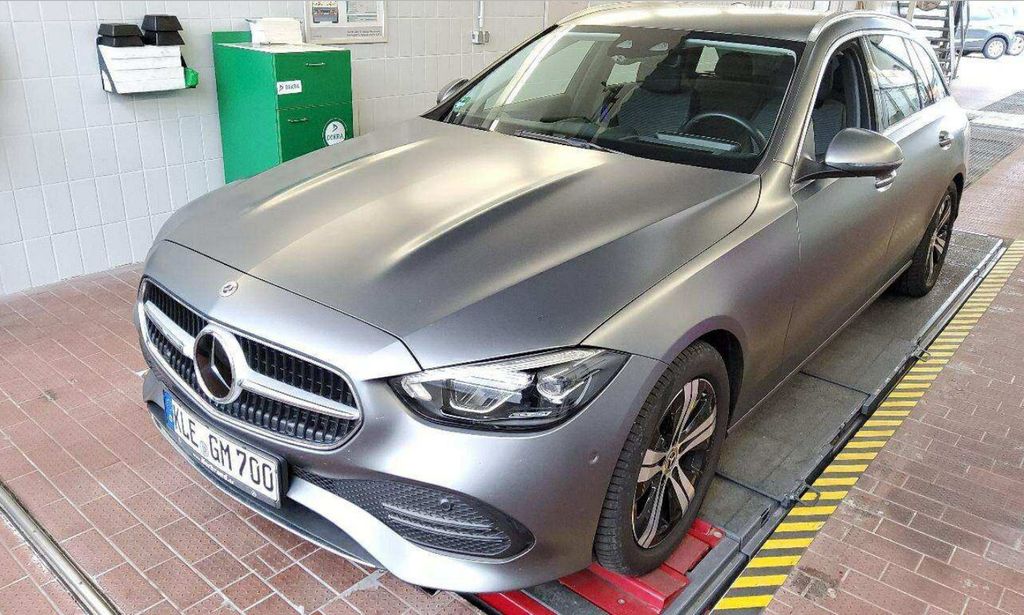 Mercedes-Benz C 220