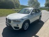 BMW X1 sDrive20i  *2Hand**Anhängerk.**unfallfrei* - BMW: Unfall