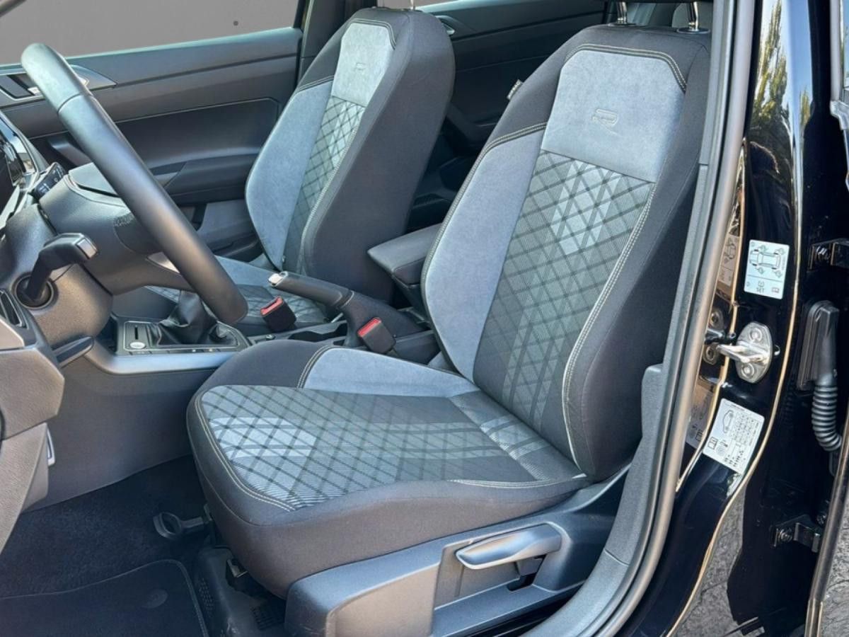 Fahrzeugabbildung Volkswagen Polo R-Line 1.0 TSI 95PS*PANO*SH.*KAM.*BEATS