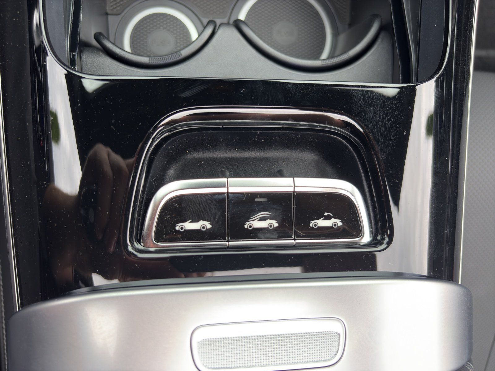Fahrzeugabbildung Mercedes-Benz CLE 300 4M AMG DigiLight 360°Burm Distr Head-Up