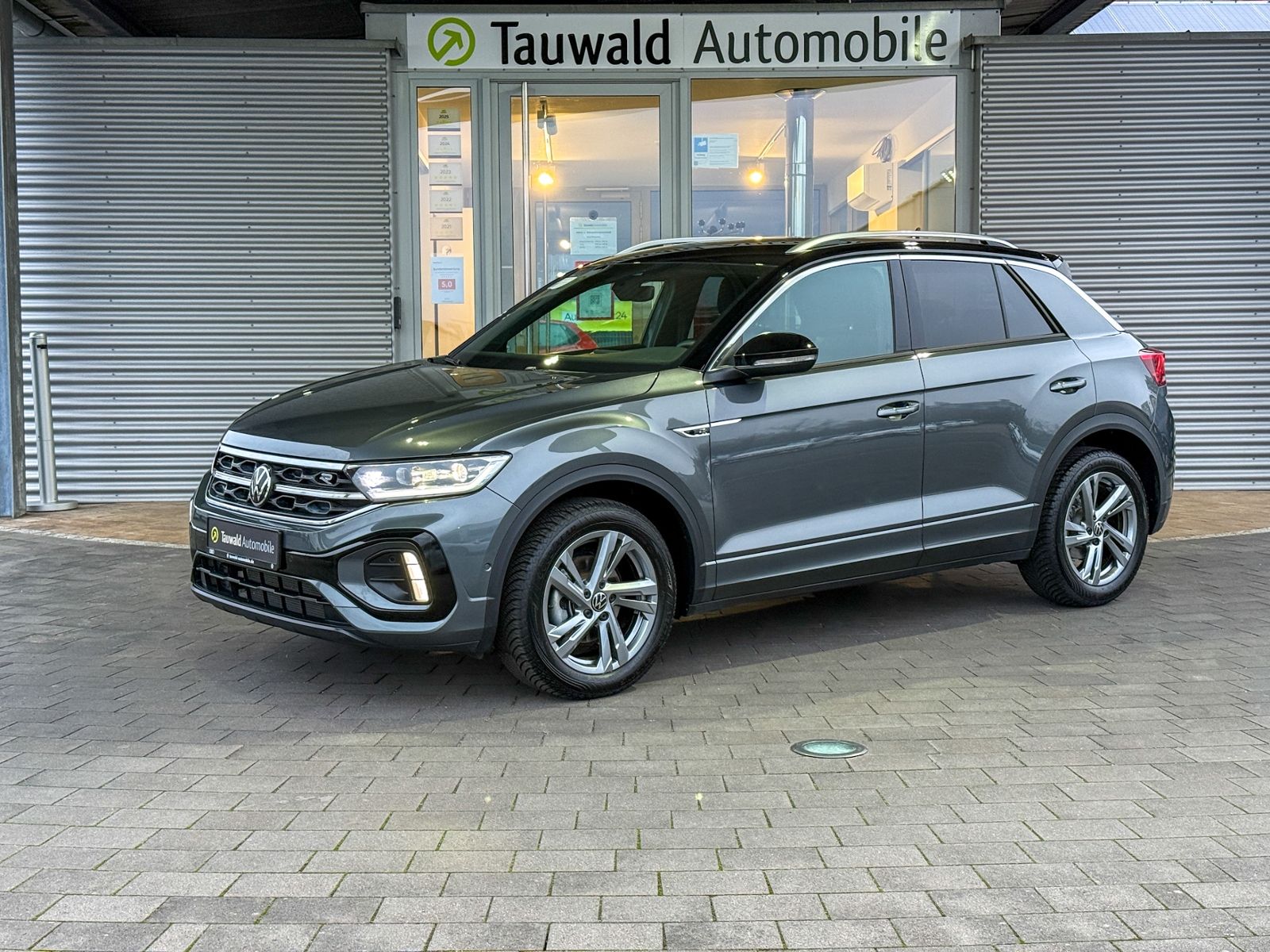 Volkswagen T-Roc - Bild 2