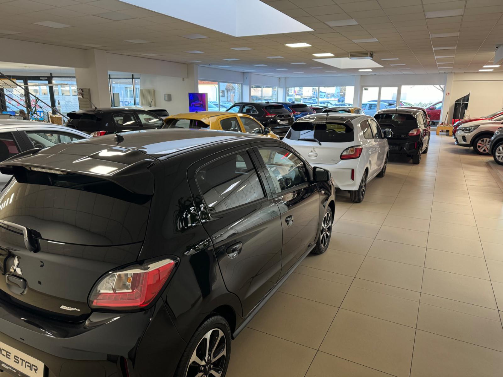 showroom-image-bottom