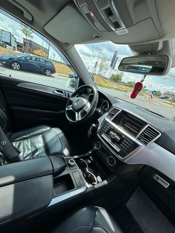 Mercedes-Benz ML 350
