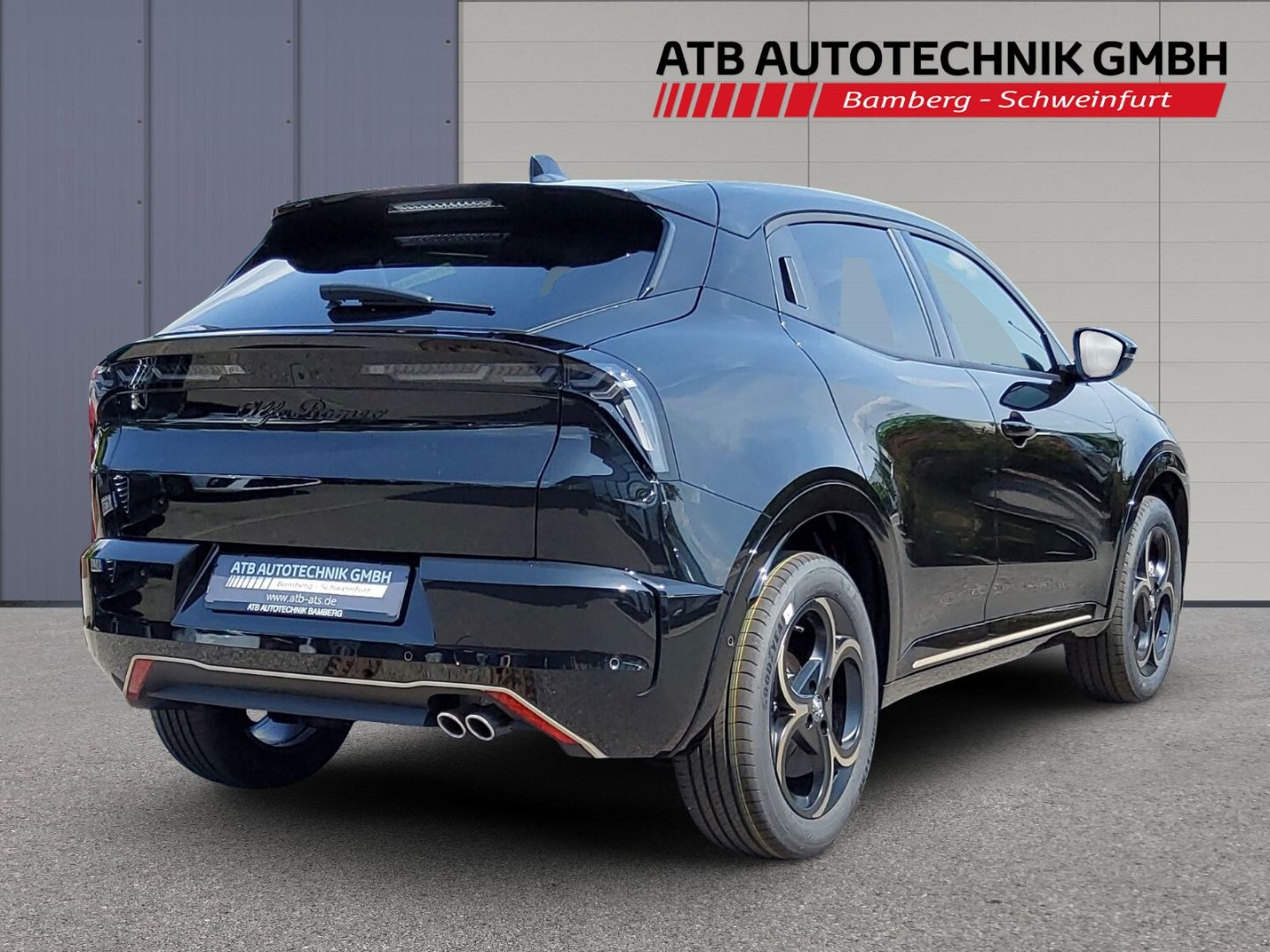 Fahrzeugabbildung Alfa Romeo Junior Intensa Sondermodell, SHZ, Navi, 360°, 1,