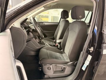 Volkswagen Tiguan - 8