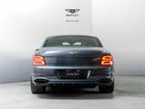 Bentley Flying Spur Speed V8 Hybrid MY25 - Bentley Flying Spur Speed mit Hybrid-Antrieb (Benzin/Elektro)