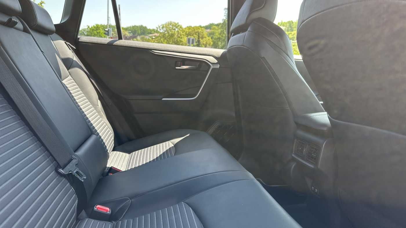 Fahrzeugabbildung Toyota RAV4 RAV 4 2.5 4x2 Hybrid Black Edition