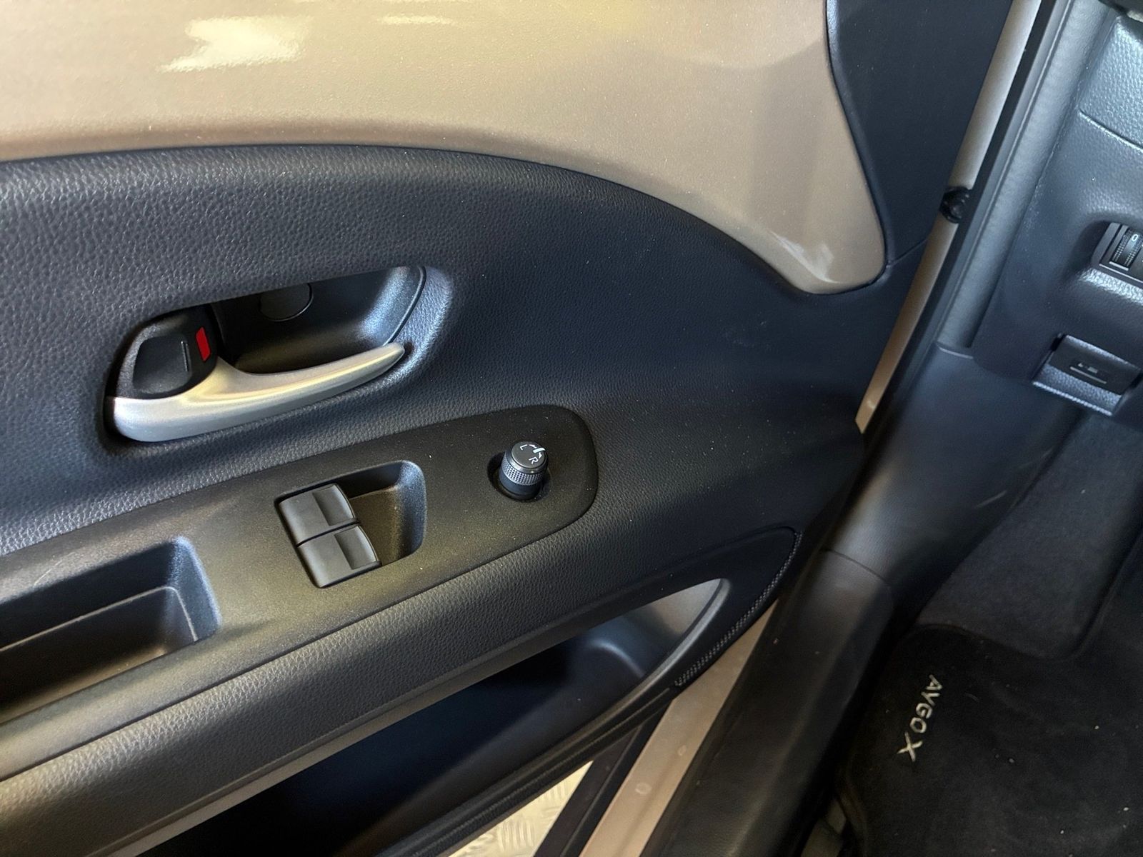 Fahrzeugabbildung Toyota Aygo 1.0 Teamplayer Kamera,Navi,SHZ,ACC,PDC,FLA