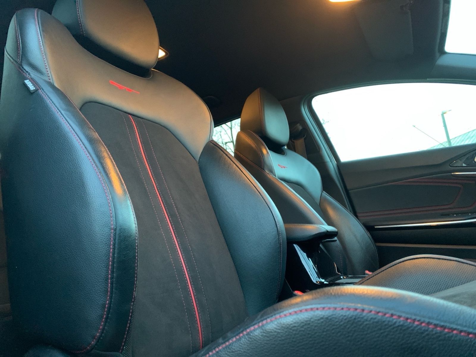 Fahrzeugabbildung Kia Proceed 1.6 T-GDI 7-DCT GT AHK Sportauspuff