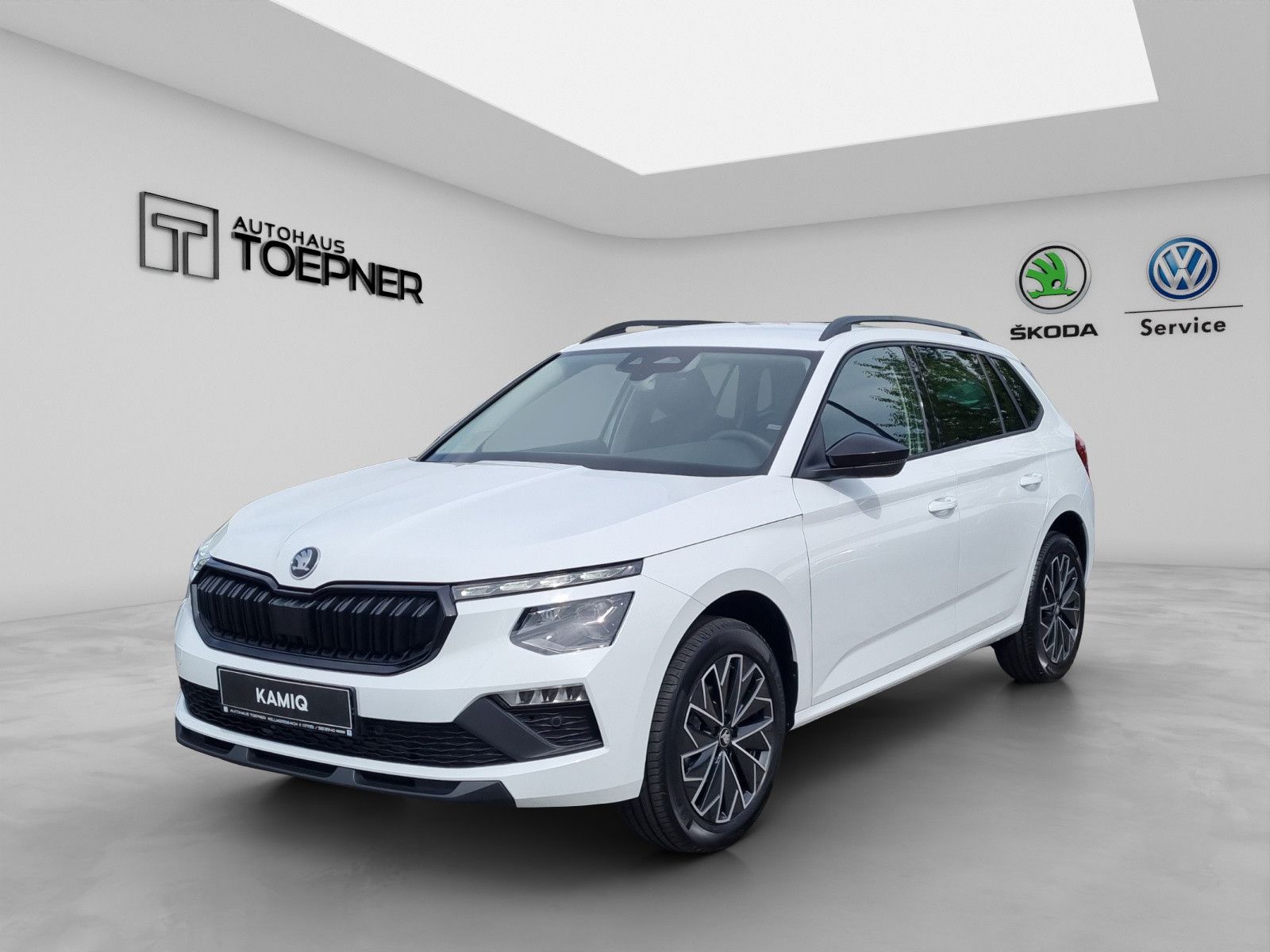 Fahrzeugabbildung SKODA Kamiq Balance 1,5 TSI AHK Simply Clever Black
