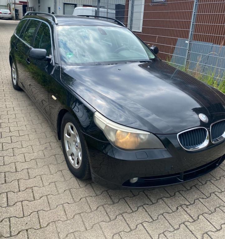 BMW 520