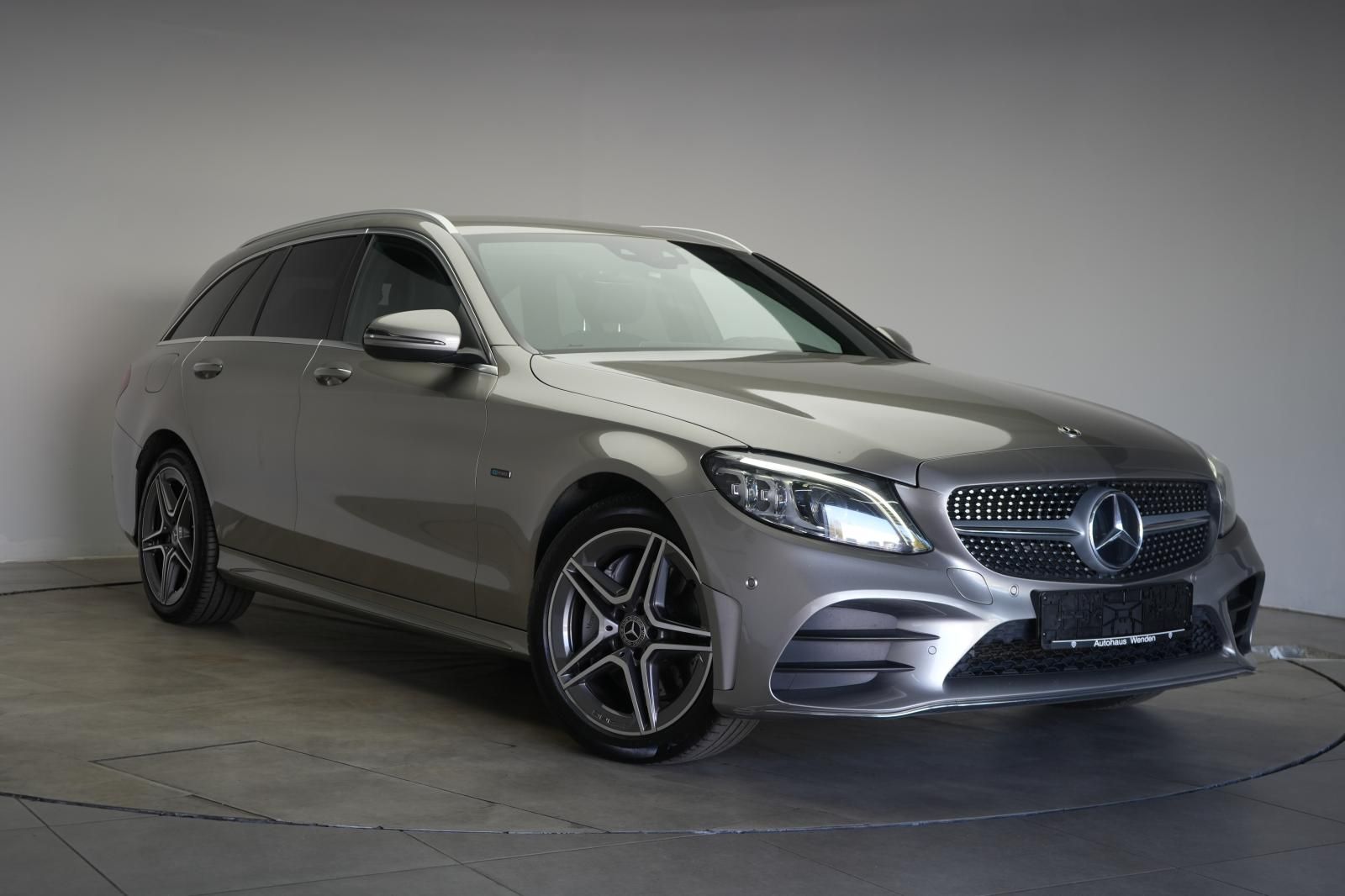 MERCEDES-BENZ C 300 de T 9G-Tronic AMG Distronic/Kamera/Burmes