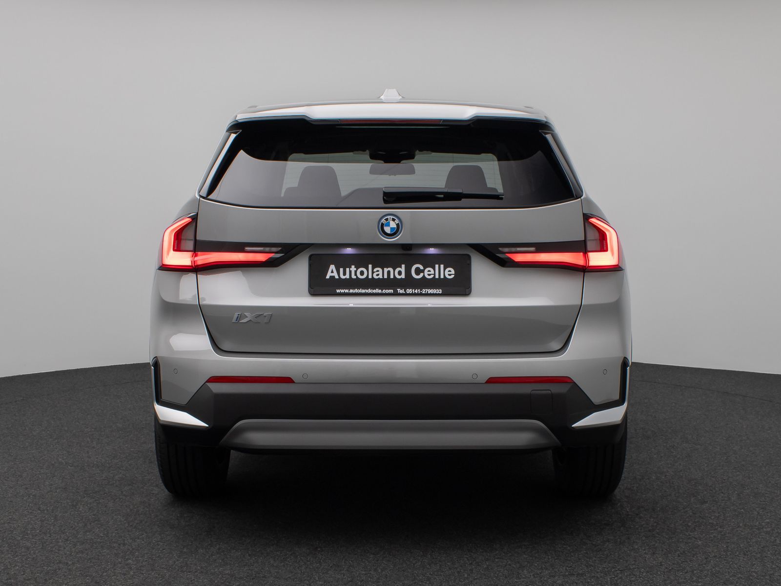 Fahrzeugabbildung BMW iX1 eD20 Kamera DAB Fernlichtassis Komfort Sport