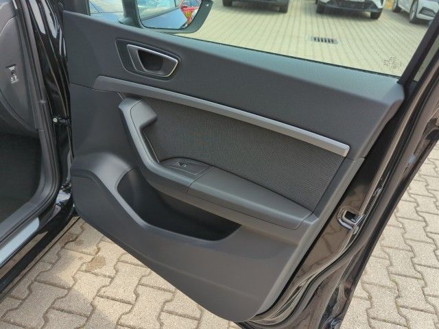 Fahrzeugabbildung SEAT Ateca FR Navi,LED,AHK,Parklenkassist,SHZ