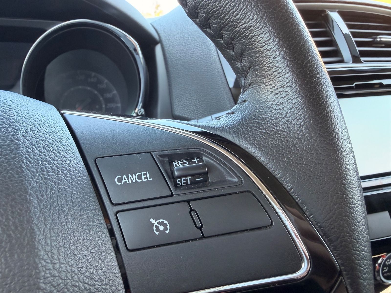 MITSUBISHI ASX Edition 100 KLIMAAUT KAMERA SHZ ALU DAB