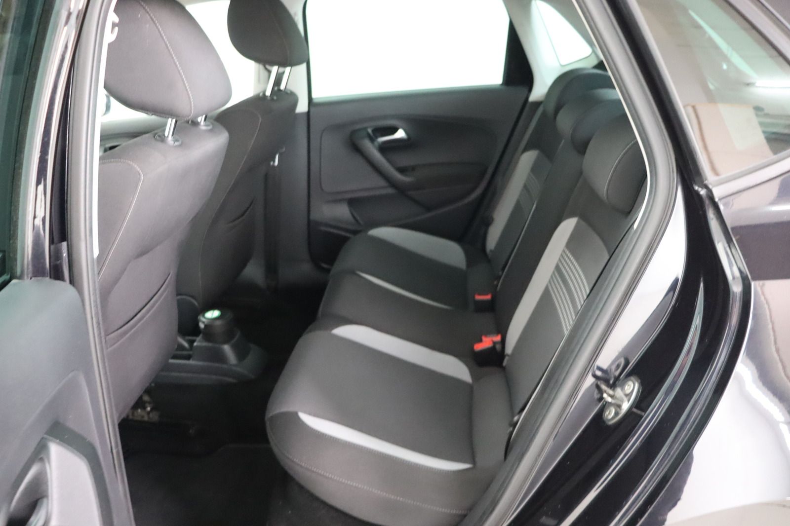 Fahrzeugabbildung Volkswagen Polo 1.2 Life Klimaaut. * SHZ * Alu * LED