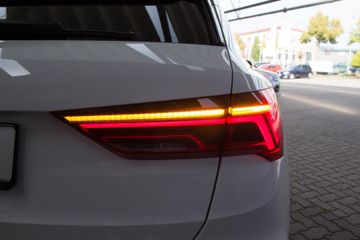 Audi Q3 45 TFSI e S-Line NAVIOPT-BLACKLED