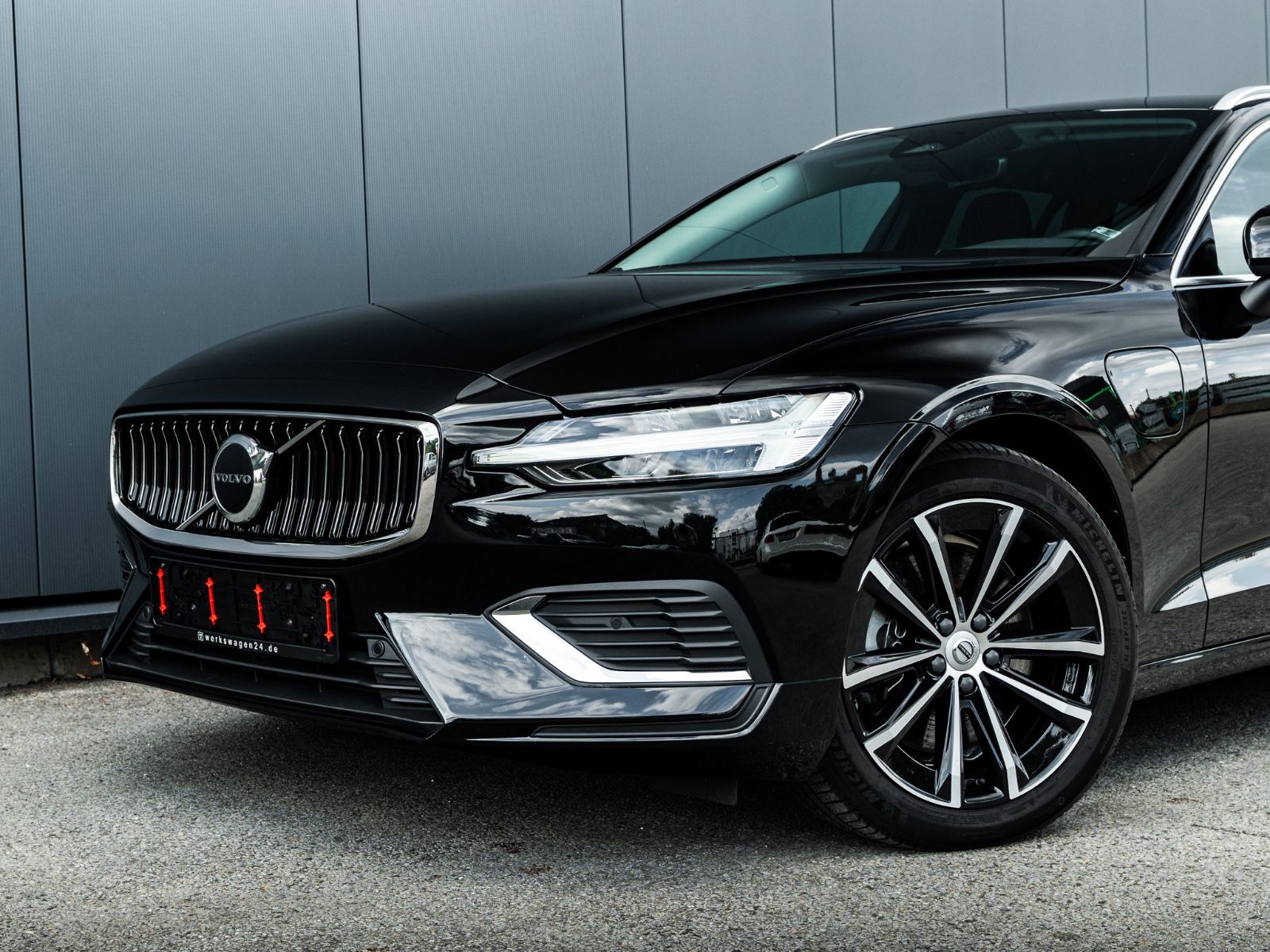 Volvo V60 T6 Recharge AWD | 1.HAND | MEMORY | ACC | imagem 3