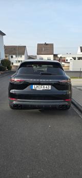 Porsche Cayenne 3.0 V6 Tiptronic TOP Zustand - Porsche Cayenne mit Benzin-Antrieb: Head-Up Display