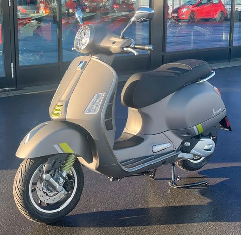 Vespa GTS 300 ABS Super Tech