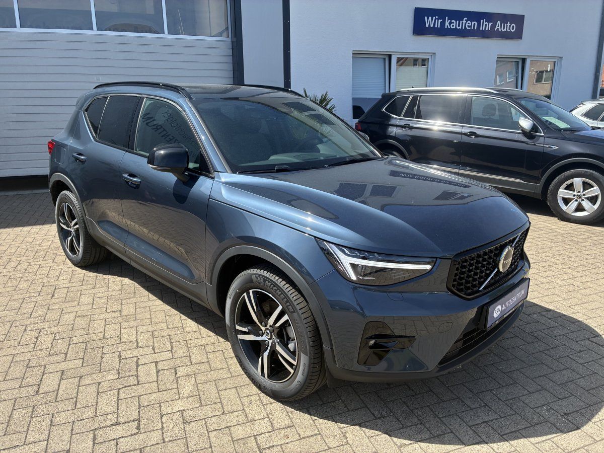 Volvo XC40 B3 Plus Dark Harman/Kardon Memory imagem 3