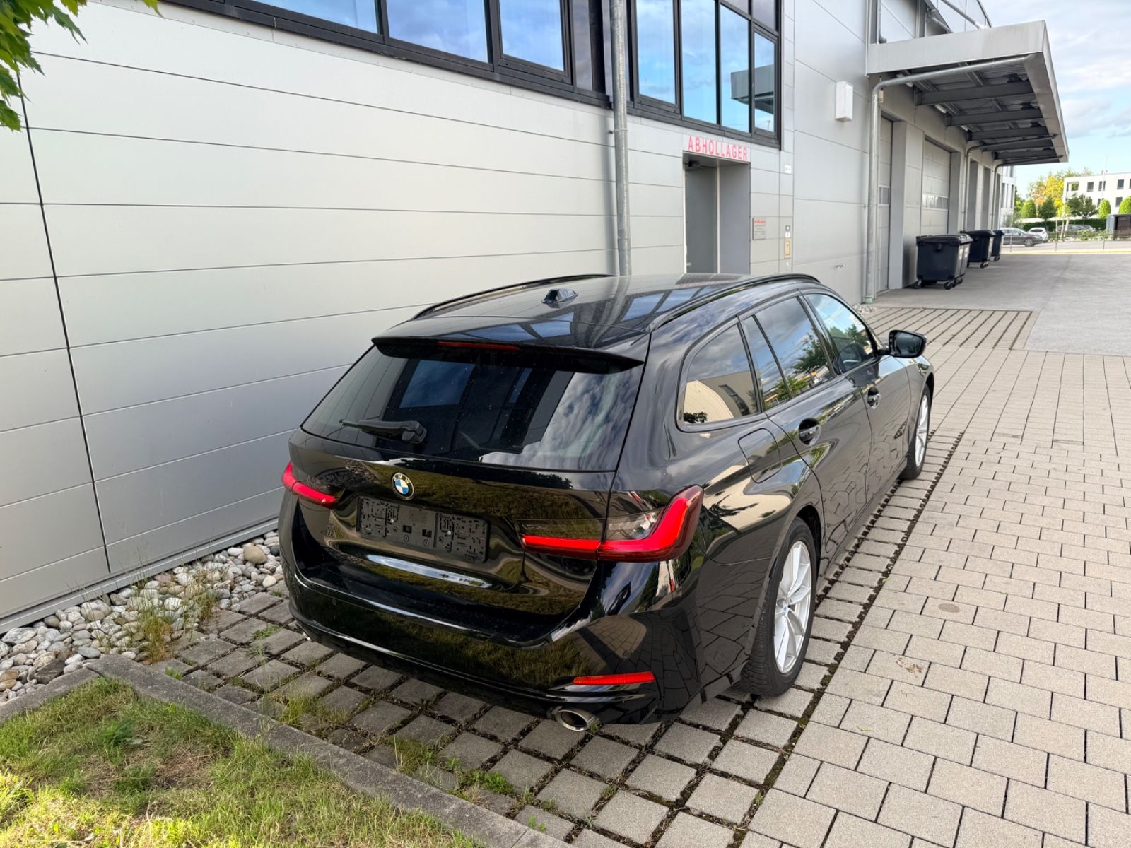 BMW 318i Touring Autom. Navi/LED/Live Cockpit Plus foto 17