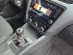 SKODA Octavia Combi RS 2.0TDI 184PS LED Navi DAB