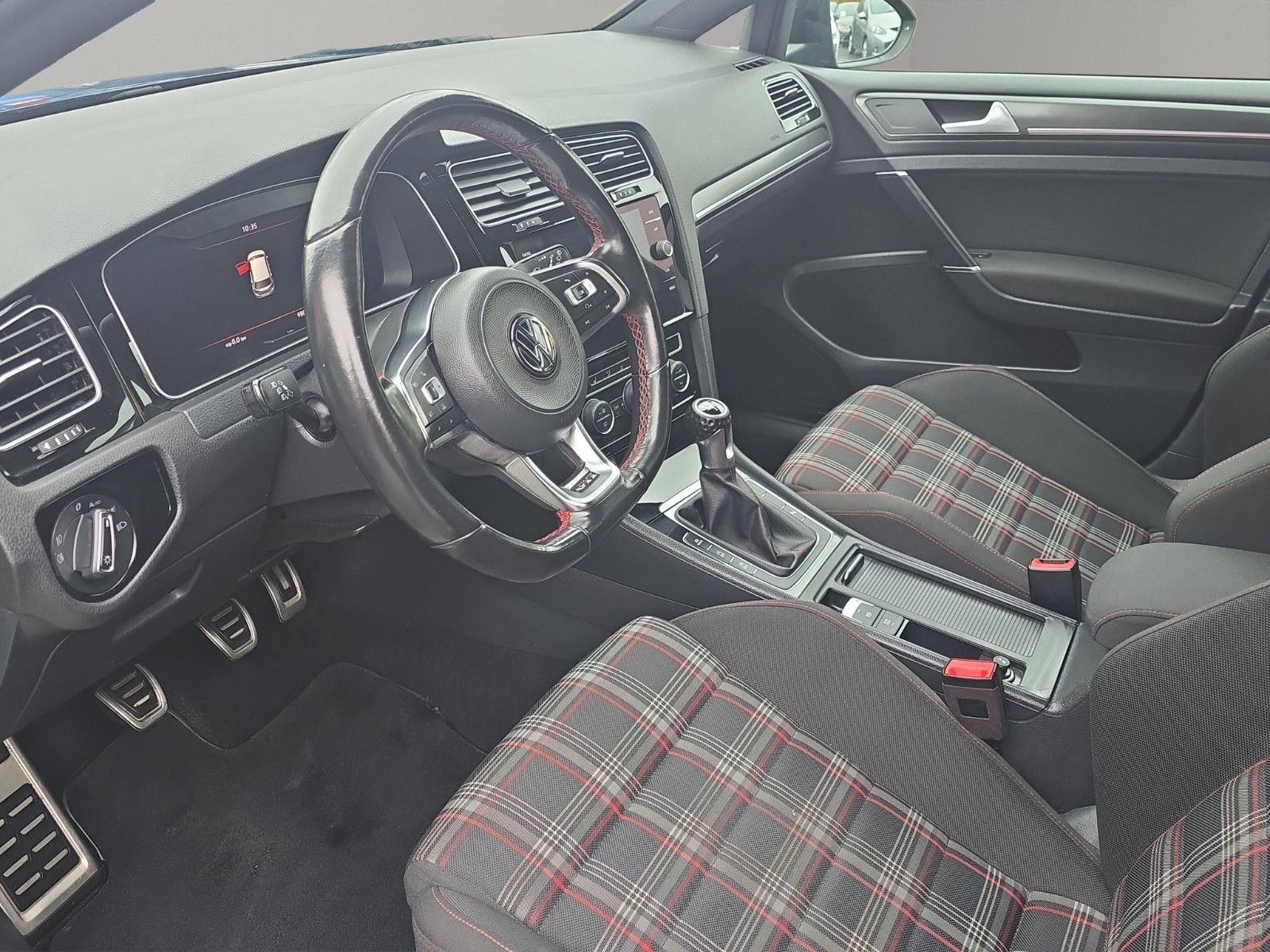 Fahrzeugabbildung Volkswagen Golf VII GTI PERFORMENCE+LED+DIGITAL TACHO+PDC