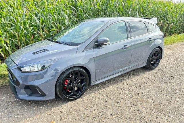 Ford Focus ST MK3 mit RS bodykit