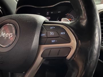 Jeep Grand Cherokee - 8