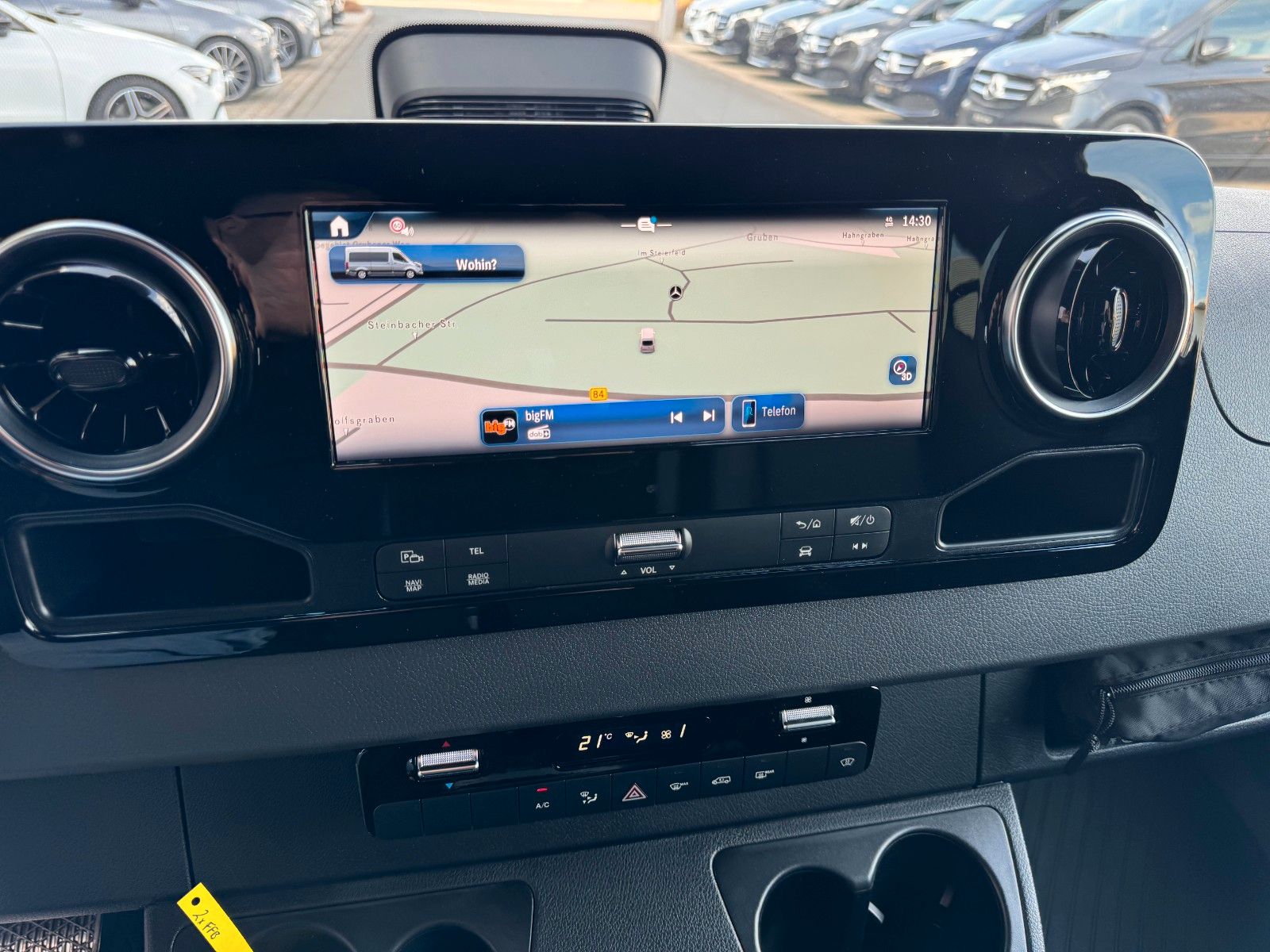 Fahrzeugabbildung Mercedes-Benz Sprinter 317 CDI DoKa/Mixto 9G Klima Kamera AHK