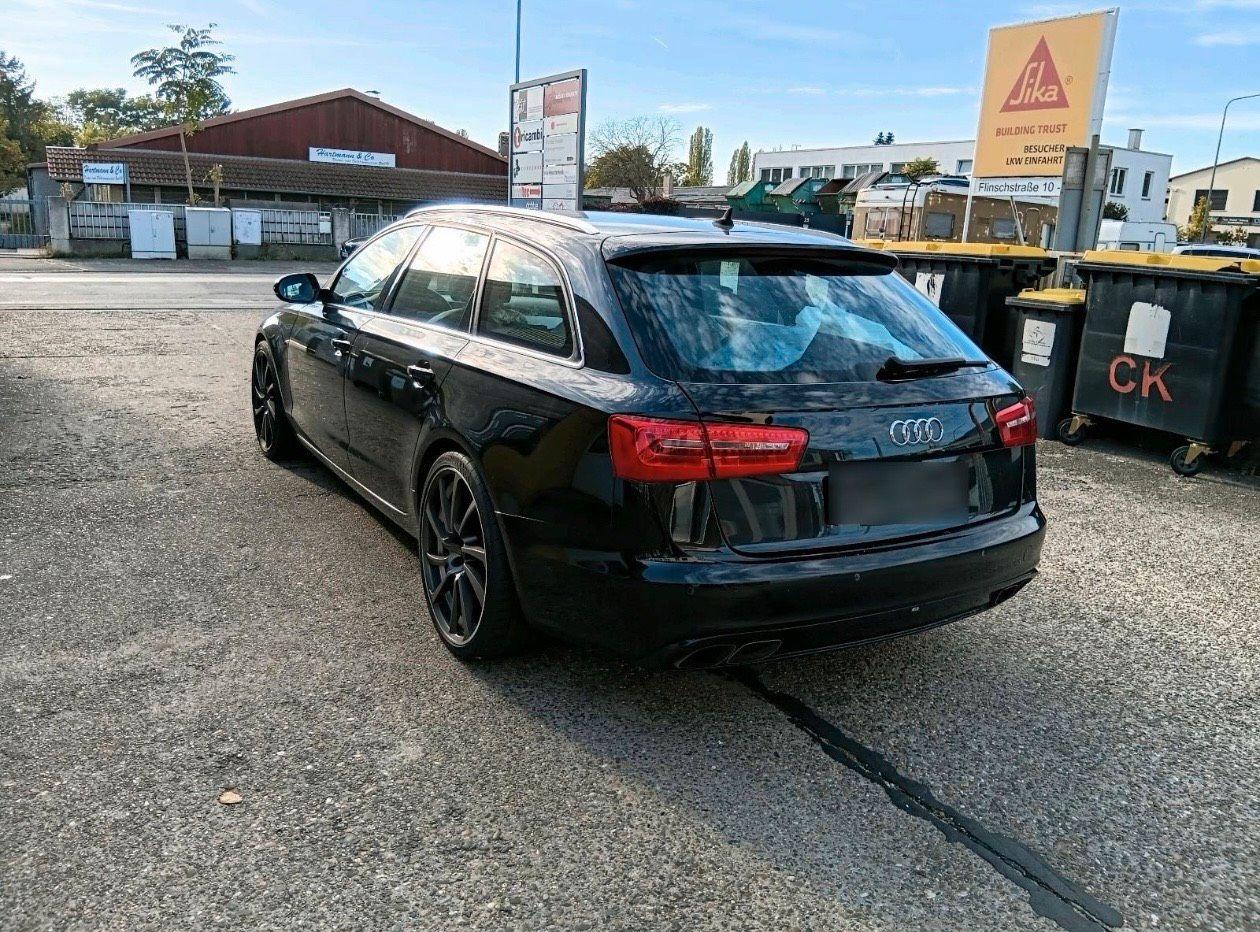 Audi Quattro 2012 — rear view
