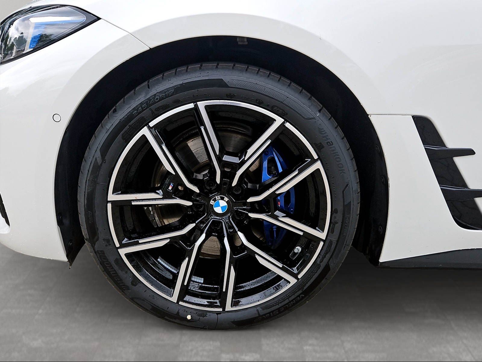 BMW i4 - Bild 12