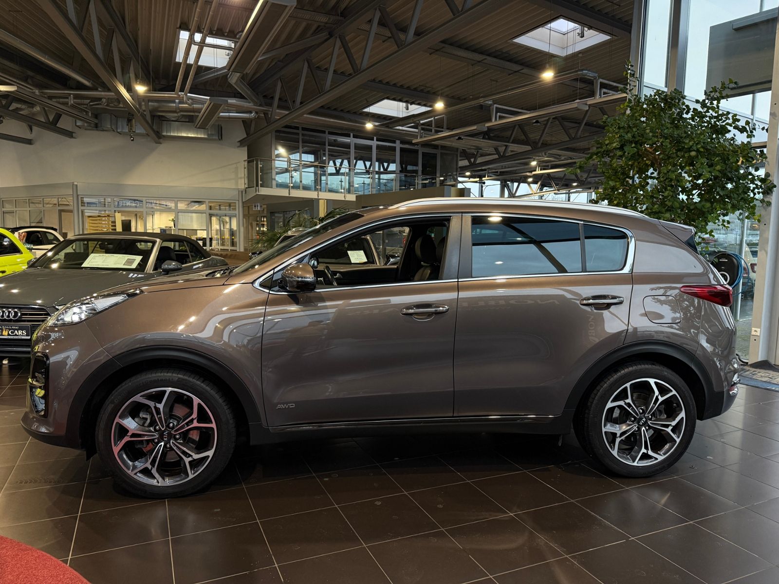 Fahrzeugabbildung Kia Sportage GT-Line 4WD AHK JBL ALU