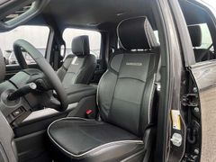 DODGE RAM 3500 Laramie RamBox Night Crew 6.7HO 8 Gang