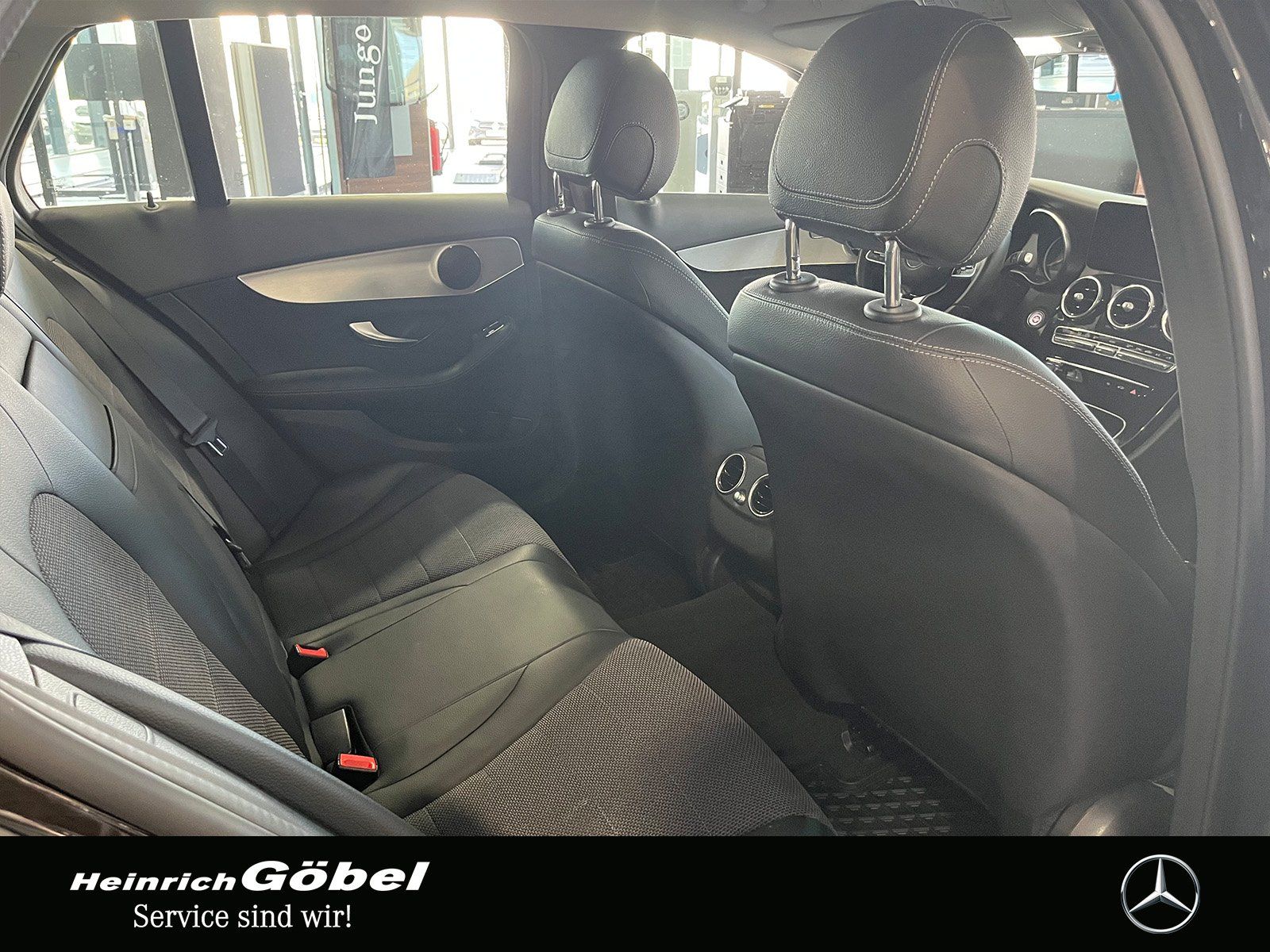 Fahrzeugabbildung Mercedes-Benz C 220 d T AVANTGARDE+NAVI+LED+KAMERA+TOTWINKEL