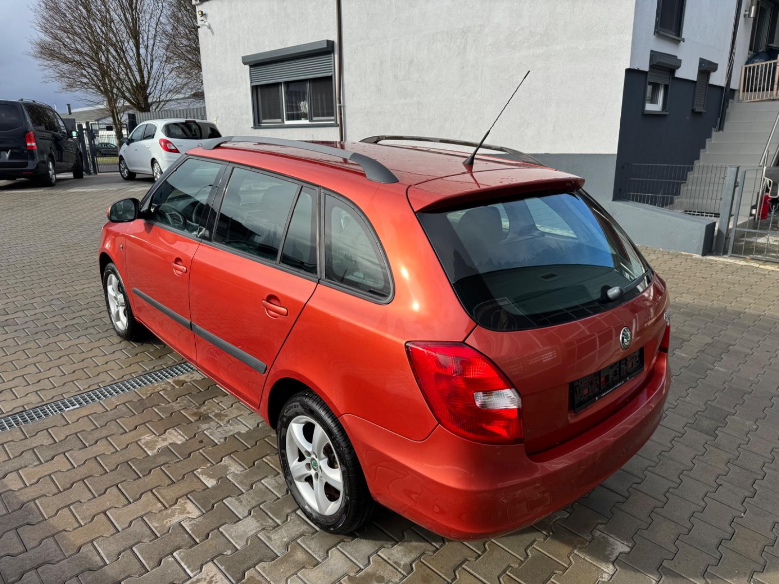 Skoda Fabia 2009 — photo 8
