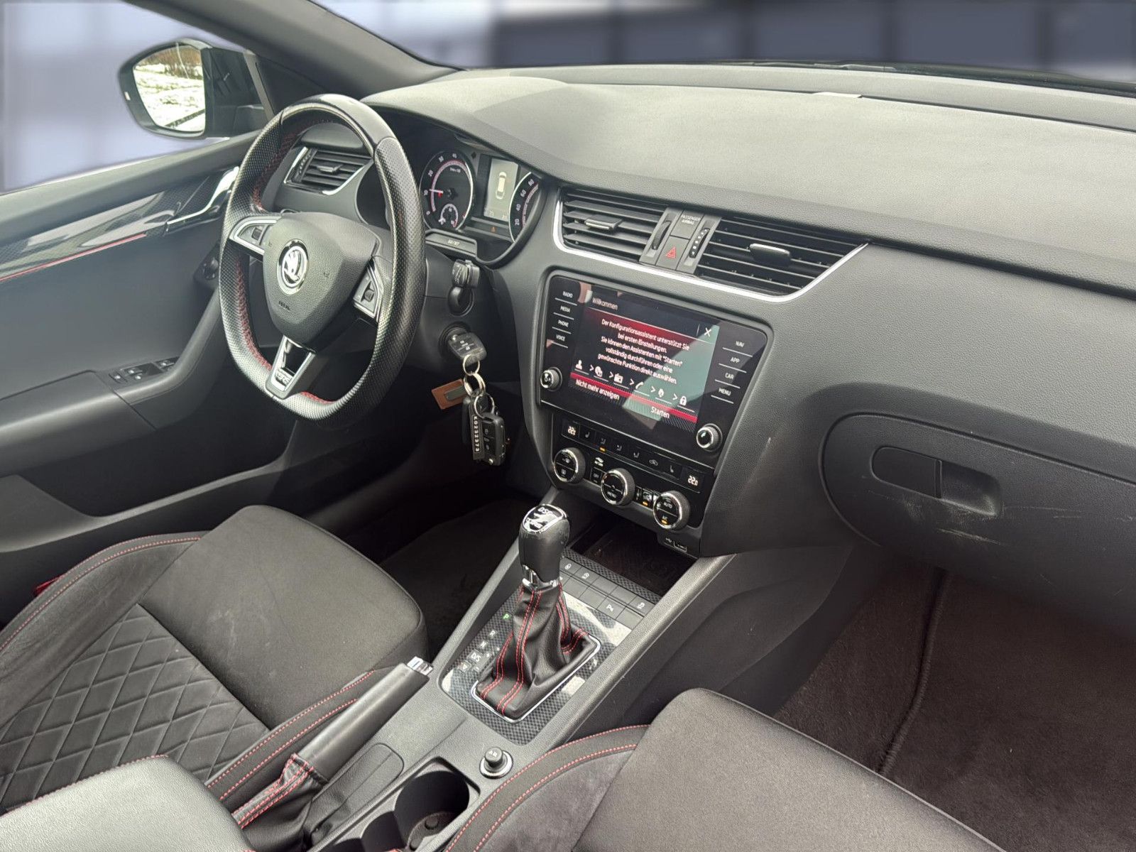 Fahrzeugabbildung SKODA Octavia Combi RS 245 / AHK/Unfallfrei