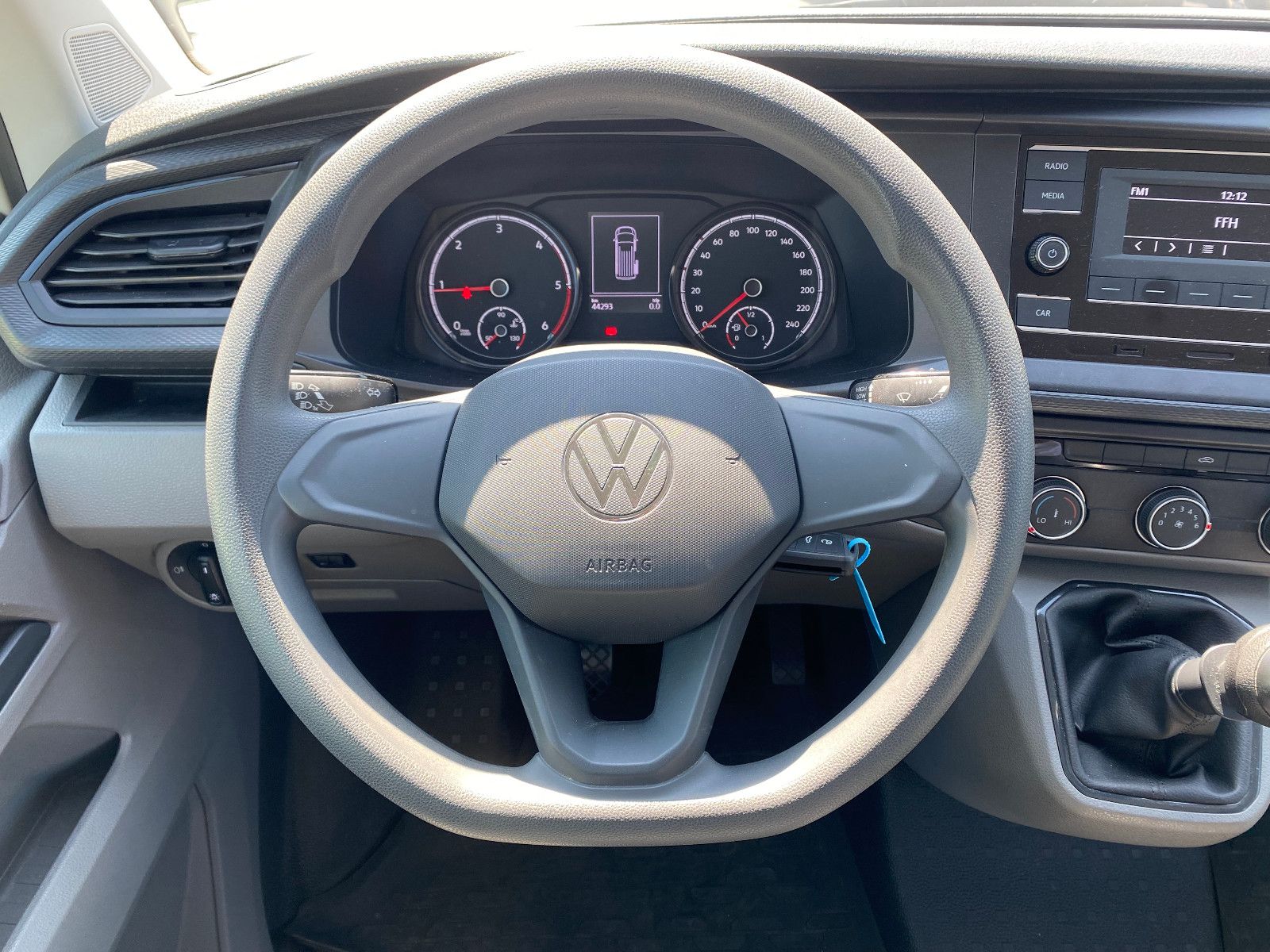 Fahrzeugabbildung Volkswagen T6.1 Transporter 2.0 TDI DAB Seitenwindassistent