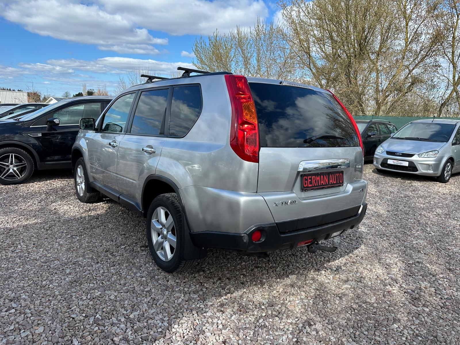 NISSAN X-TRAIL LE 4X4 2.0 DCi 173CH BVM - TOIT OUVRANT PANORAMIQUE - VOLANT EN CUIR - CT à jour